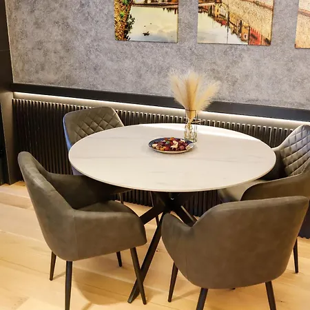 Vijecnica Urban Nest Apartman